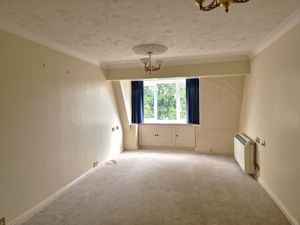 Photo 27- click for photo gallery